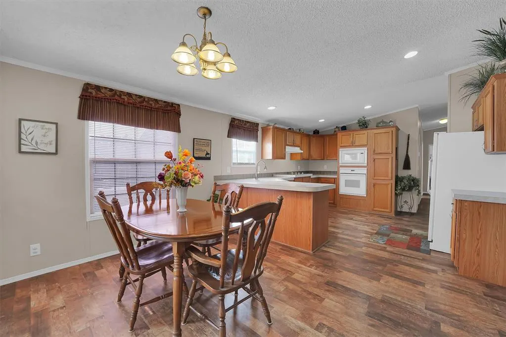 Photo 11 — 1318 N Cook Street, Cordell, OK 73632
