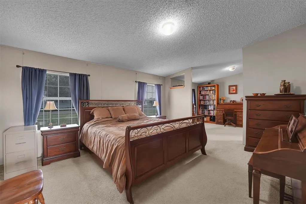 Photo 19 — 1318 N Cook Street, Cordell, OK 73632