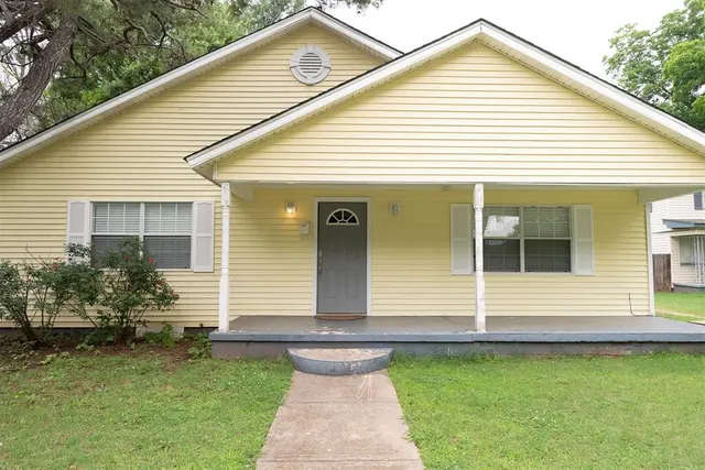 Photo 2 — 123 Chestnut, Pauls Valley, OK 73075
