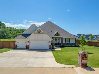 Sold home at 13615 Brook Crossing
