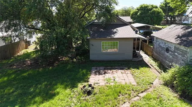 Photo 8 — 305 N Reimer Street, Corn, OK 73024