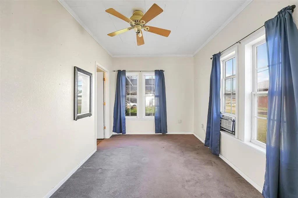 Photo 13 — 209 E 3rd Street, Erick, OK 73645