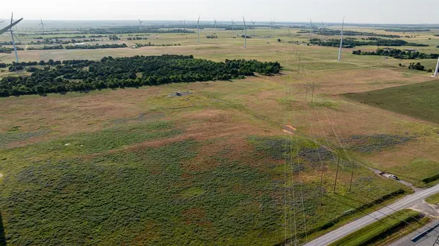 Photo 2 — N Bradley Road, Okarche, OK 73762