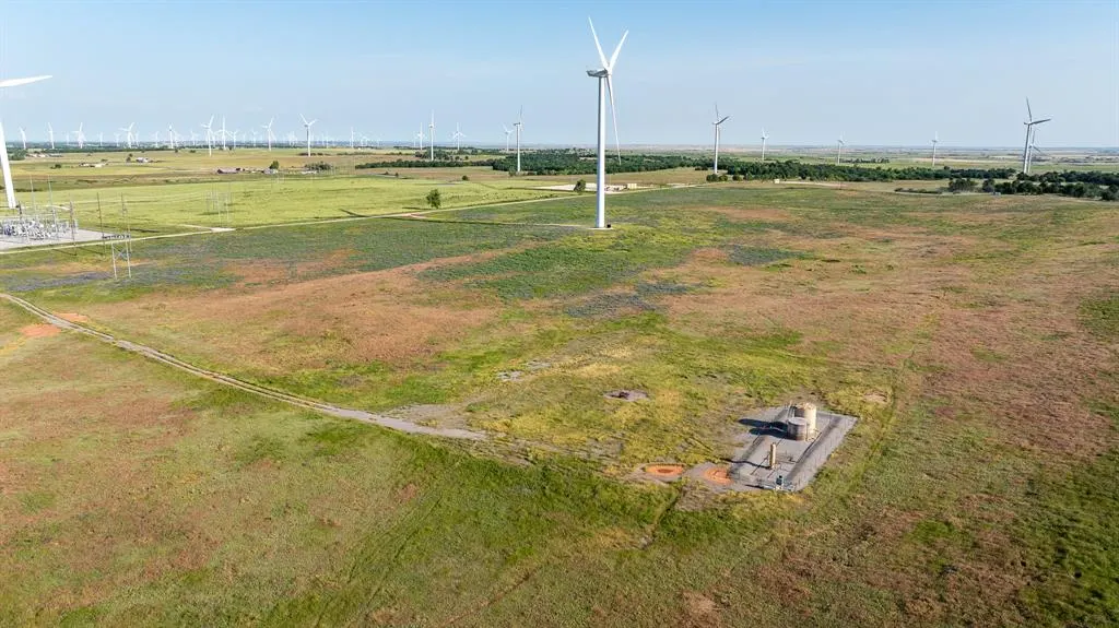Photo 8 — N Bradley Road, Okarche, OK 73762