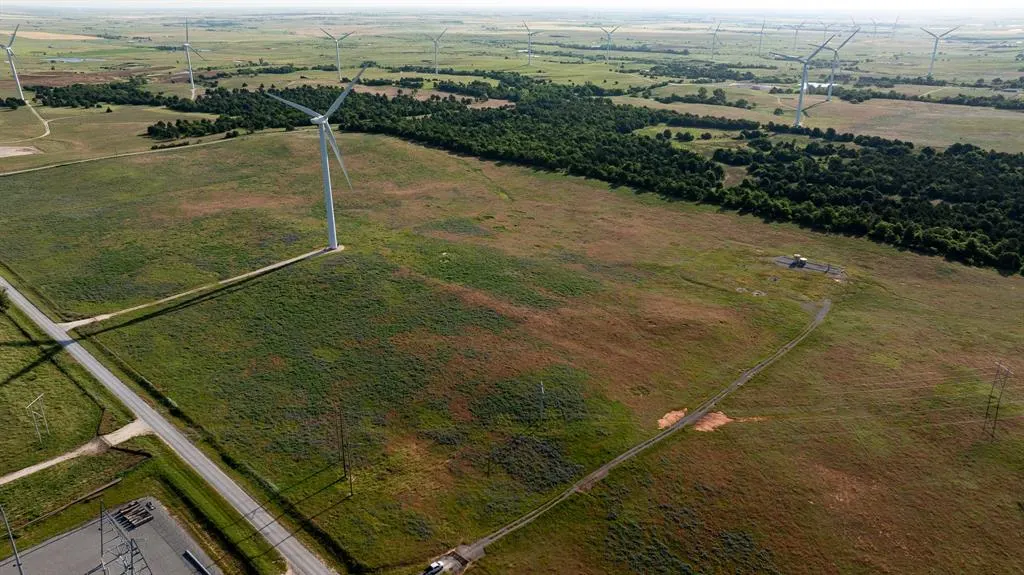Photo 21 — N Bradley Road, Okarche, OK 73762