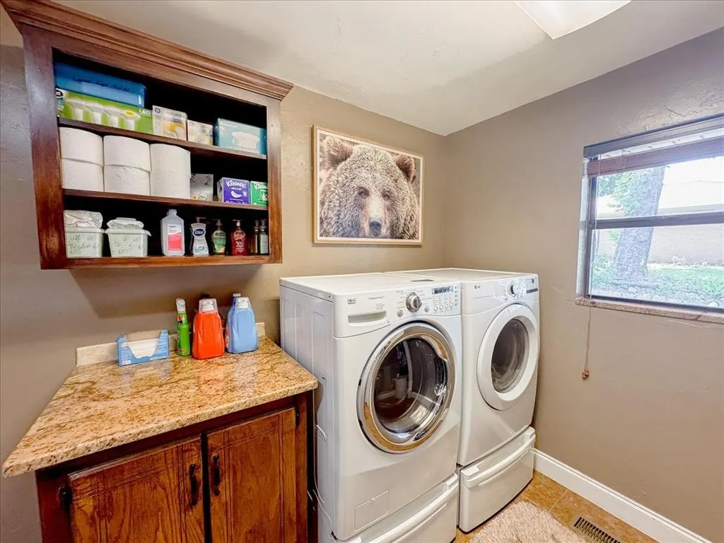 Photo 21 — 308 W Chickasaw Avenue, Washington, OK 73093