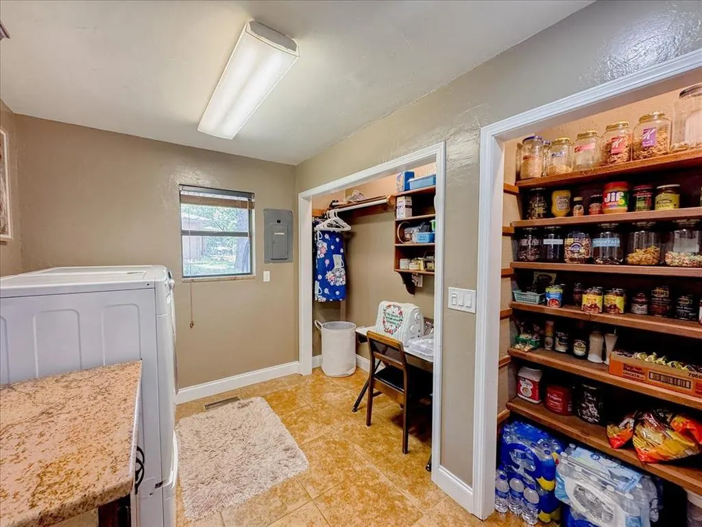 Photo 22 — 308 W Chickasaw Avenue, Washington, OK 73093