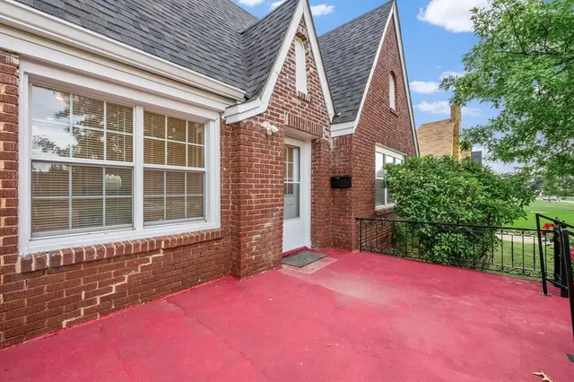 Photo 4 — 905 NE 21st Street, Oklahoma City, OK 73105