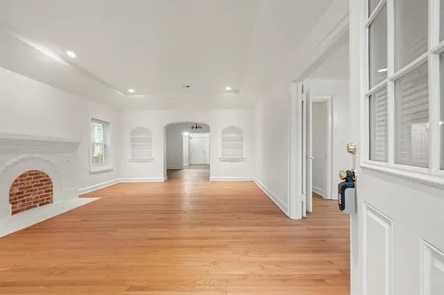 Photo 5 — 905 NE 21st Street, Oklahoma City, OK 73105