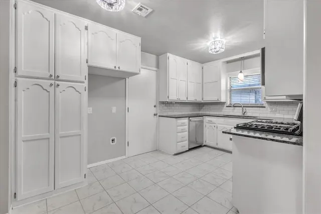 Photo 8 — 5712 N Roff Avenue, Oklahoma City, OK 73112