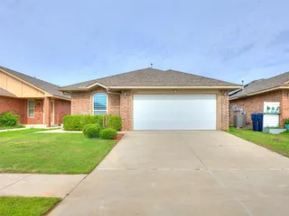 Sold home at 5805 Marblewood Drive