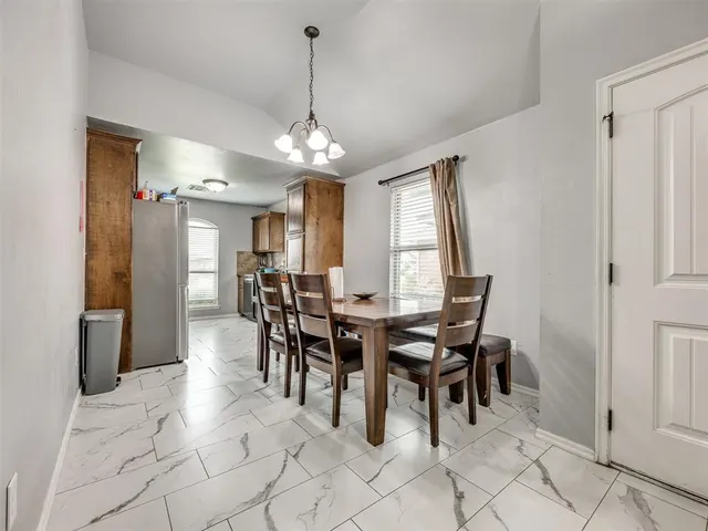 Photo 8 — 5805 Marblewood Drive, Oklahoma City, OK 73179