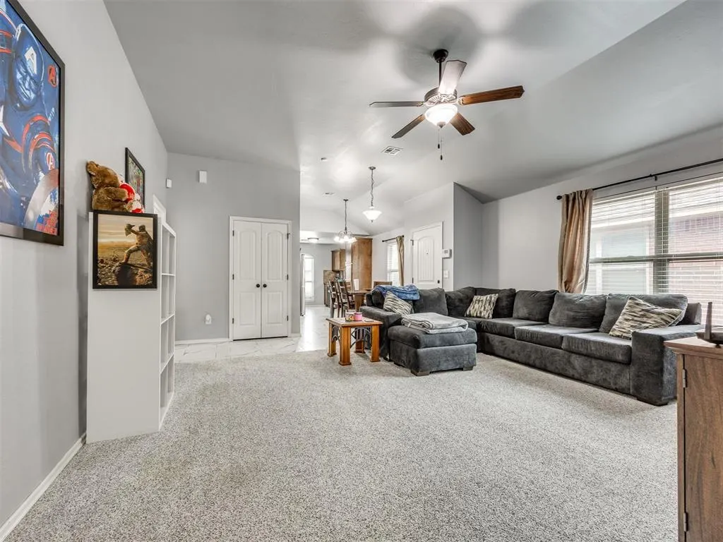 Photo 15 — 5805 Marblewood Drive, Oklahoma City, OK 73179