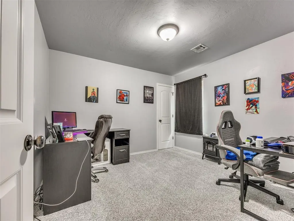 Photo 20 — 5805 Marblewood Drive, Oklahoma City, OK 73179