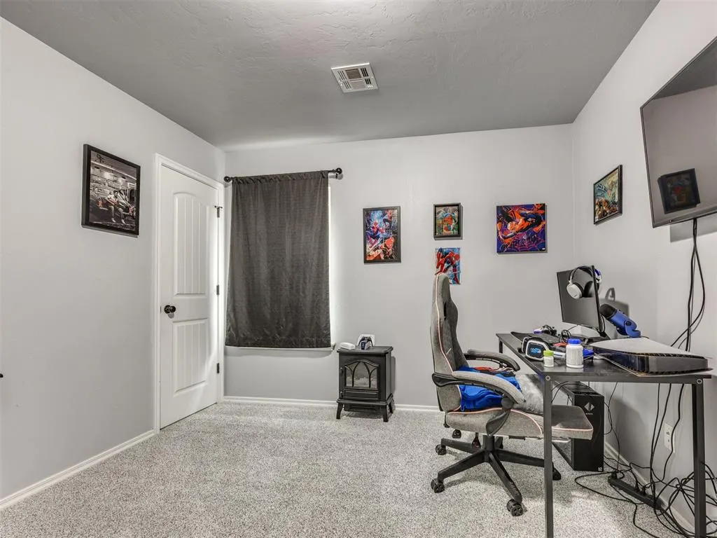 Photo 21 — 5805 Marblewood Drive, Oklahoma City, OK 73179
