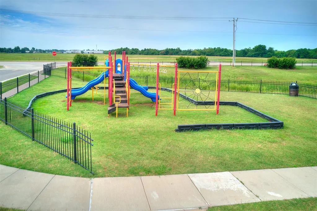 Photo 26 — 5805 Marblewood Drive, Oklahoma City, OK 73179