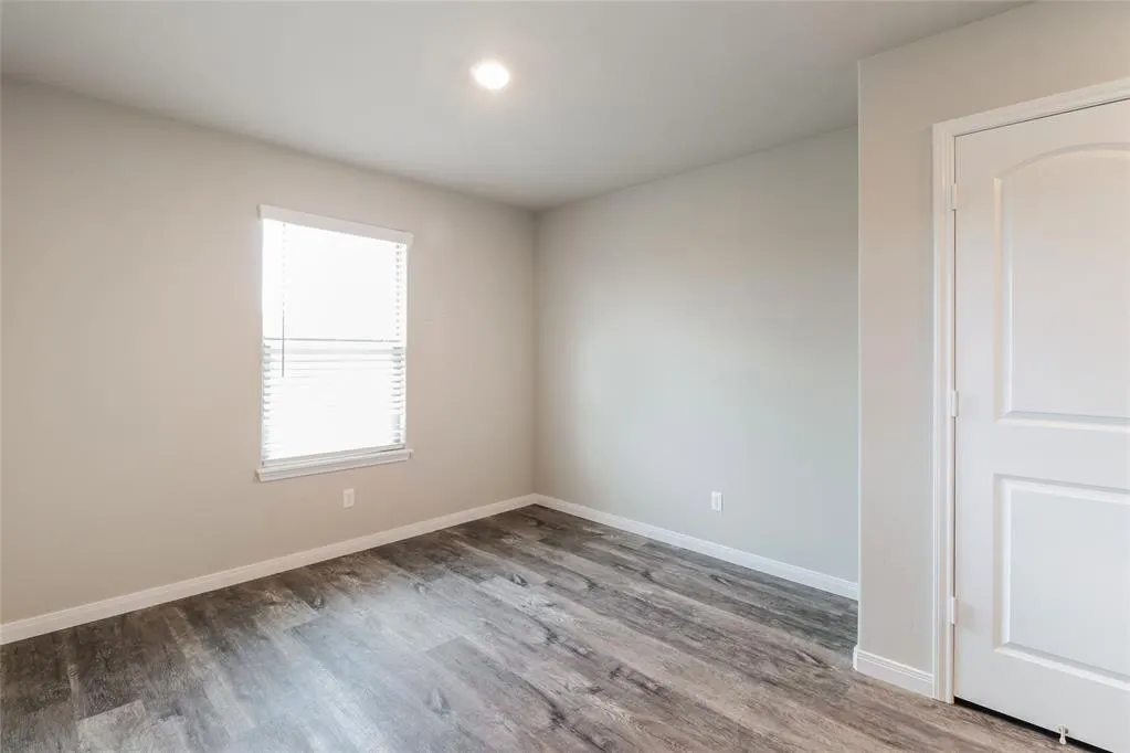 Photo 4 — 421 St James Place, Newcastle, OK 73065