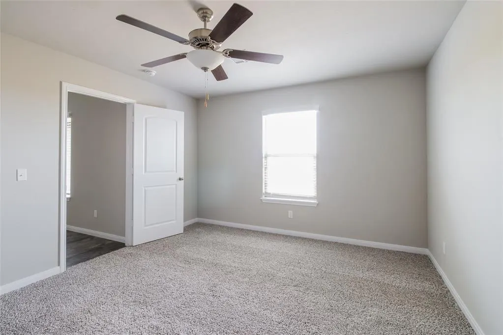 Photo 8 — 421 St James Place, Newcastle, OK 73065