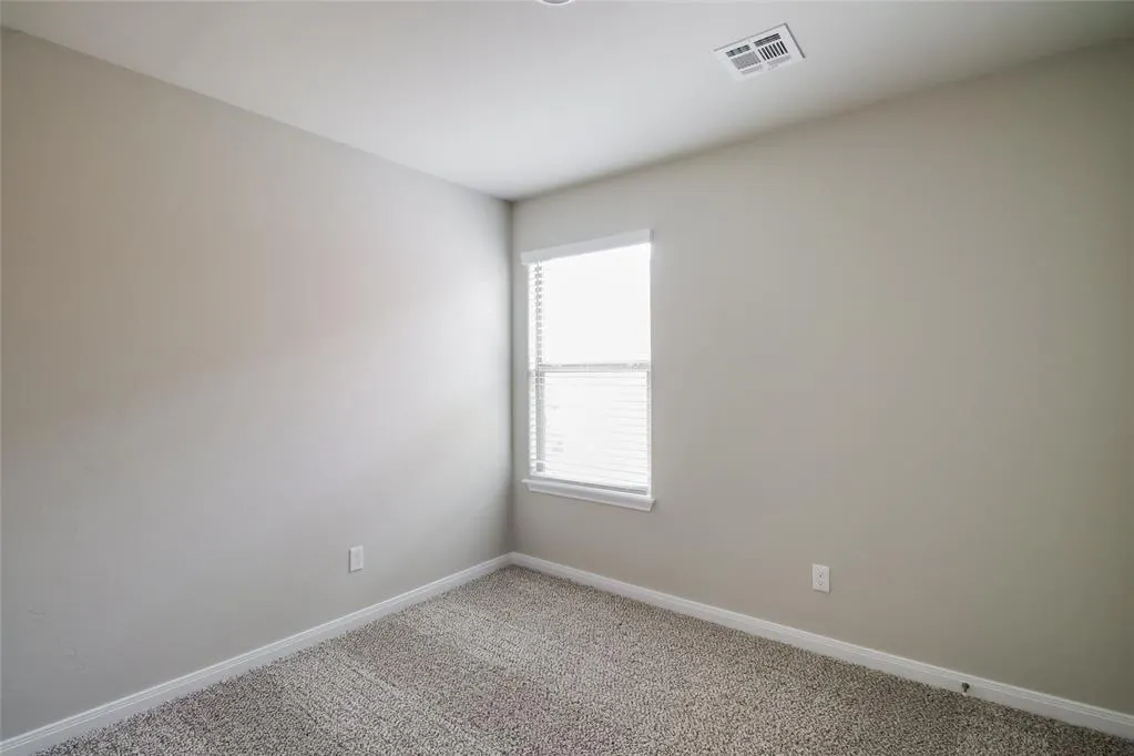 Photo 11 — 421 St James Place, Newcastle, OK 73065