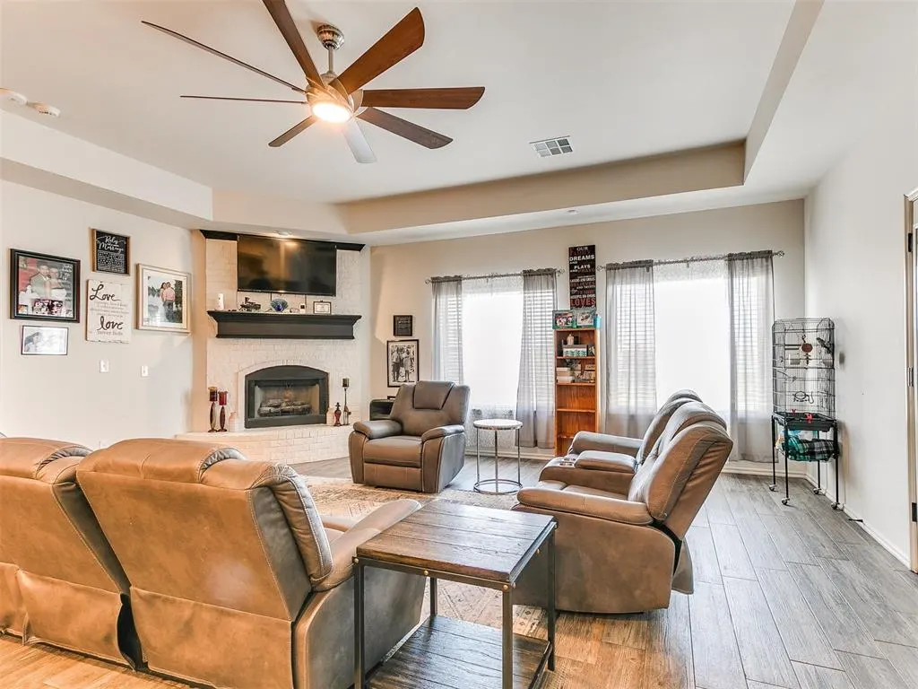 Photo 8 — 14616 Almond Valley Drive, Oklahoma City, OK 73165