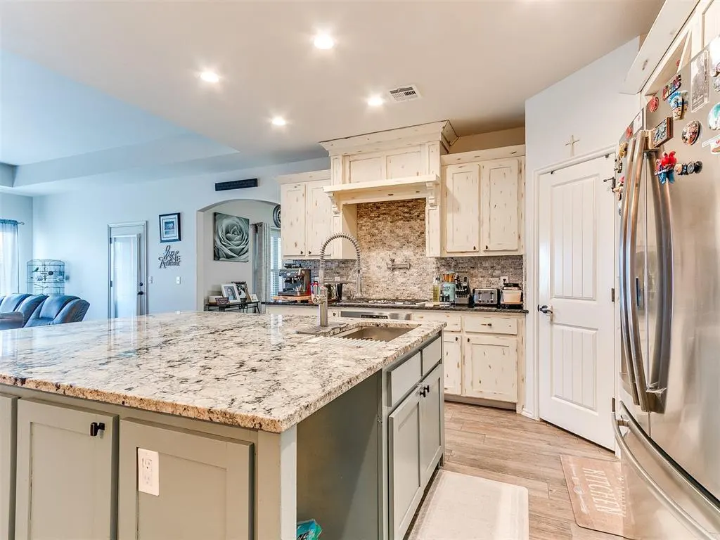 Photo 11 — 14616 Almond Valley Drive, Oklahoma City, OK 73165