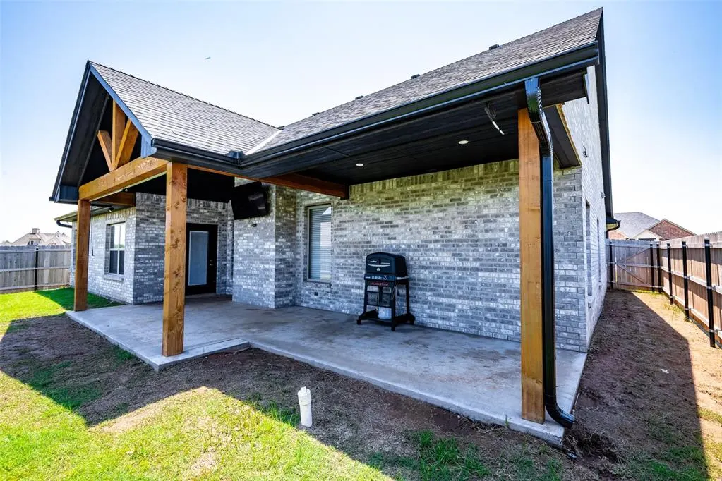 Photo 24 — 8725 NW Kensington Place, Lawton, OK 73505