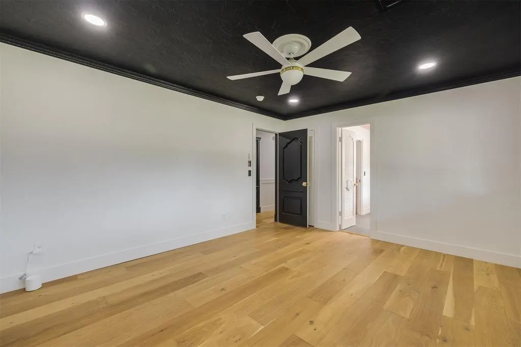 Photo 29 — 8015 Glenwood Avenue, Oklahoma City, OK 73114