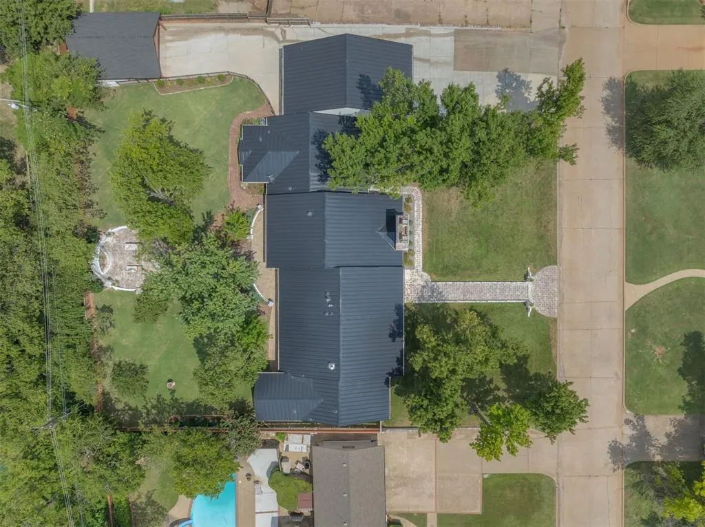 Photo 48 — 8015 Glenwood Avenue, Oklahoma City, OK 73114