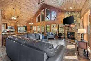Sold home at 184 Almond Lane