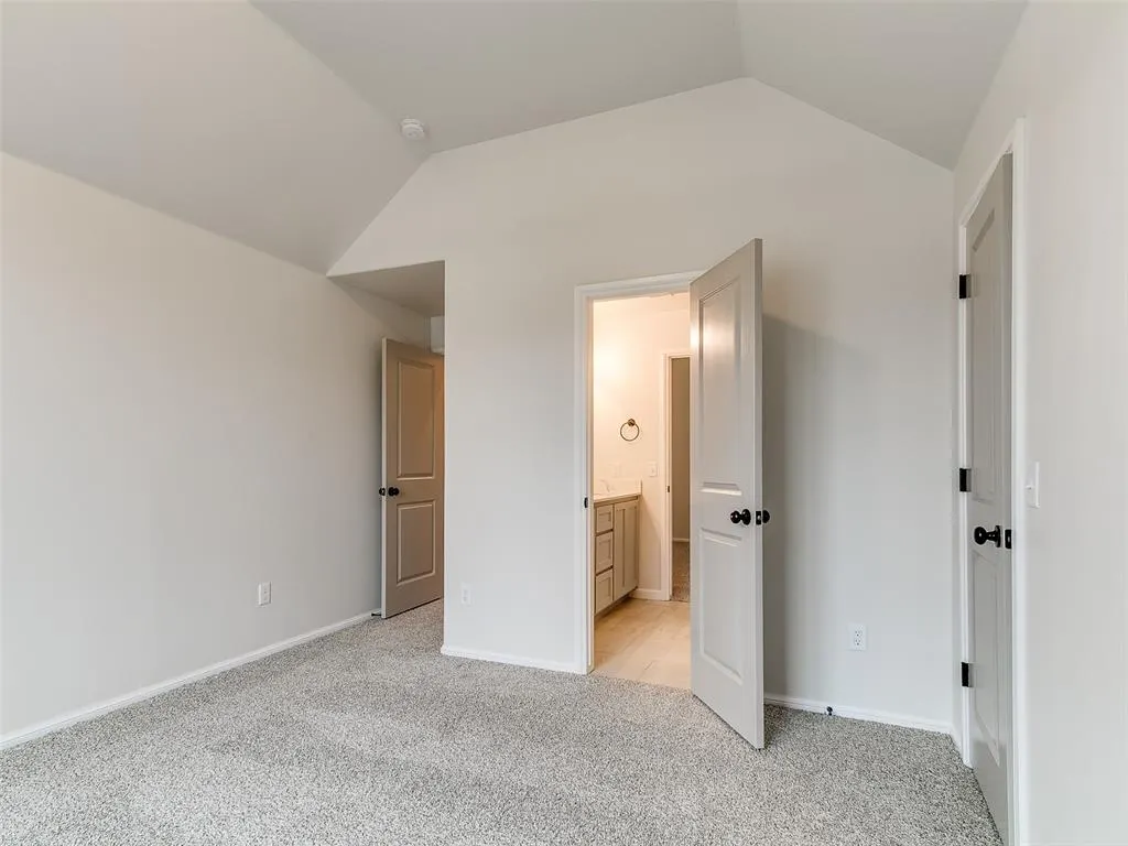 Photo 7 — 14613 Brantwood Circle, Oklahoma City, OK 73142