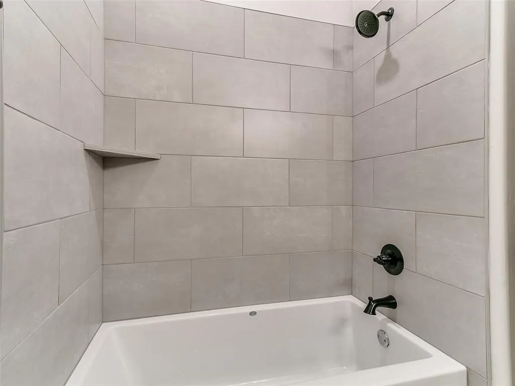 Photo 13 — 14613 Brantwood Circle, Oklahoma City, OK 73142
