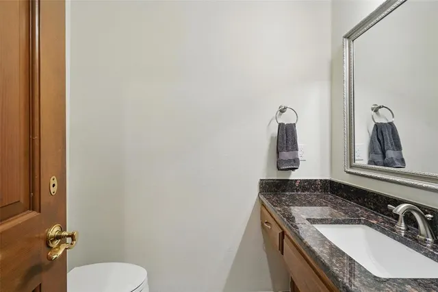 Photo 8 — 2108 Woodhill Road, Edmond, OK 73025