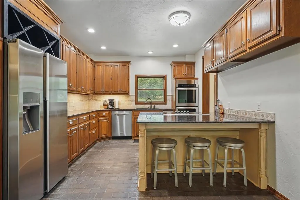 Photo 19 — 2108 Woodhill Road, Edmond, OK 73025