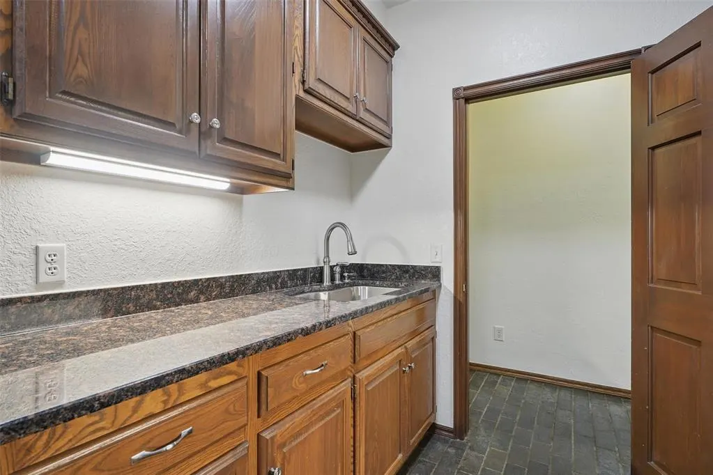 Photo 24 — 2108 Woodhill Road, Edmond, OK 73025