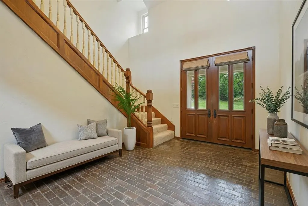 Photo 6 — 2108 Woodhill Road, Edmond, OK 73025