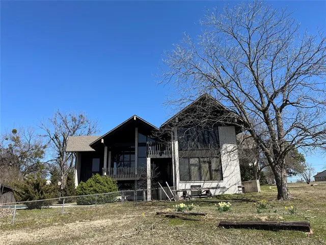 Photo 2 — 3101 Hardy Springs, McAlester, OK 74501