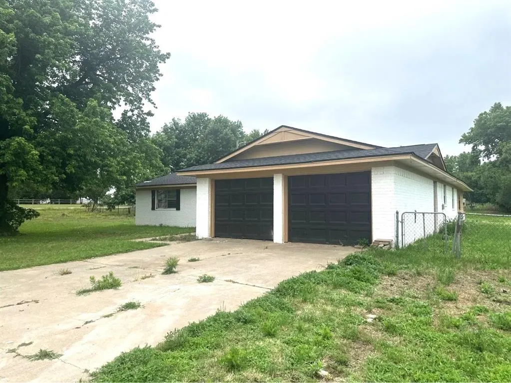 Photo 5 — 854 County Road 1315 Road, Chickasha, OK 73018
