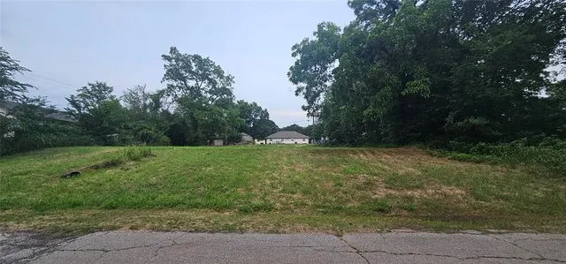 Front exterior — 606 Elm Avenue, Wellston, OK 74881