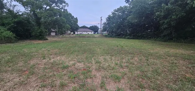 Photo 4 — 606 Elm Avenue, Wellston, OK 74881