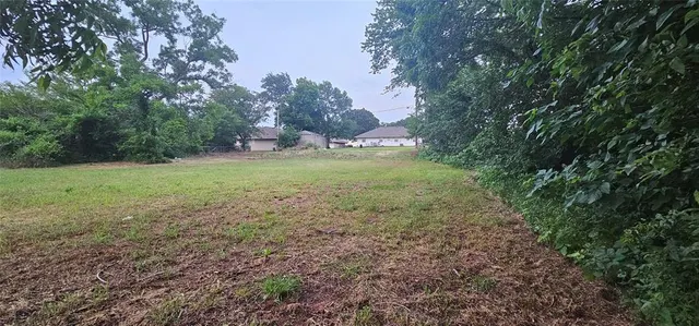 Photo 5 — 606 Elm Avenue, Wellston, OK 74881