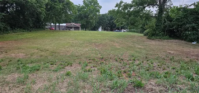 Photo 6 — 606 Elm Avenue, Wellston, OK 74881