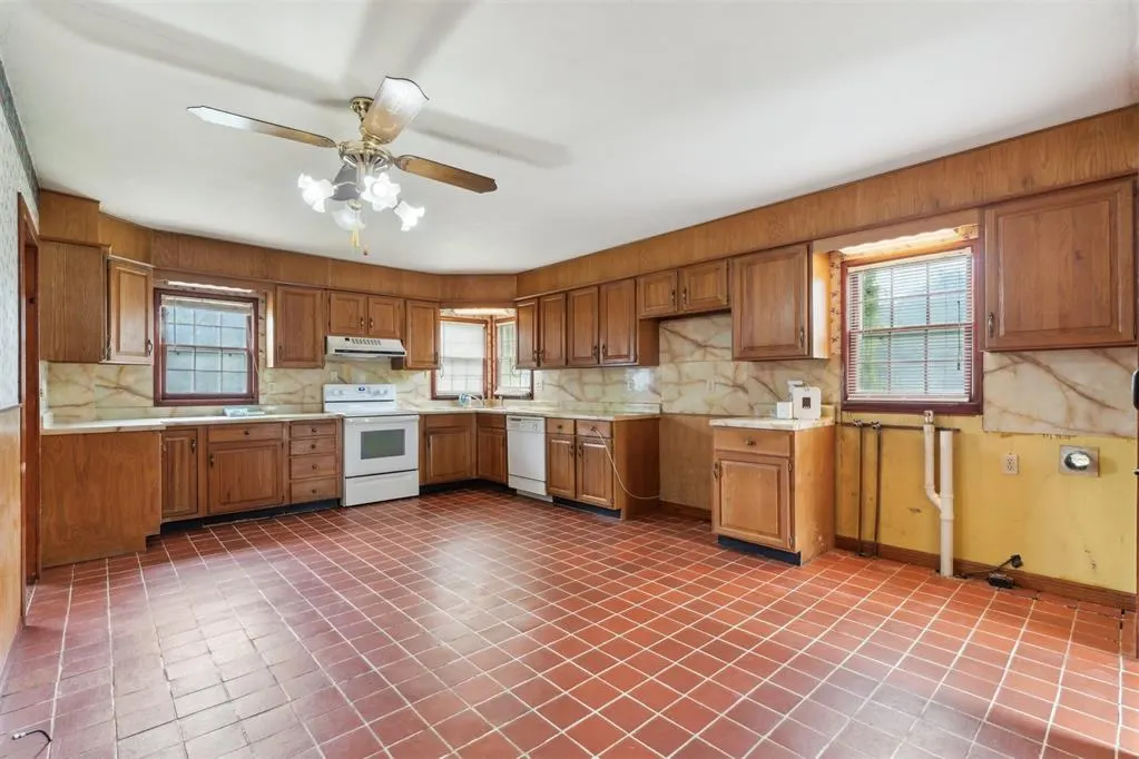 Photo 19 — 1500 E Wilshire Boulevard, Oklahoma City, OK 73111