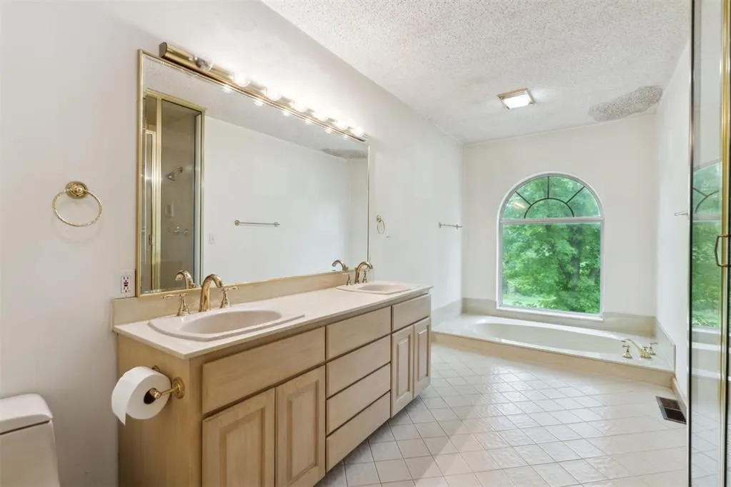 Photo 25 — 1500 E Wilshire Boulevard, Oklahoma City, OK 73111