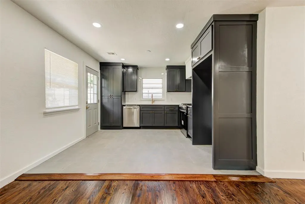 Photo 12 — 1202 Windsor Way, Norman, OK 73069