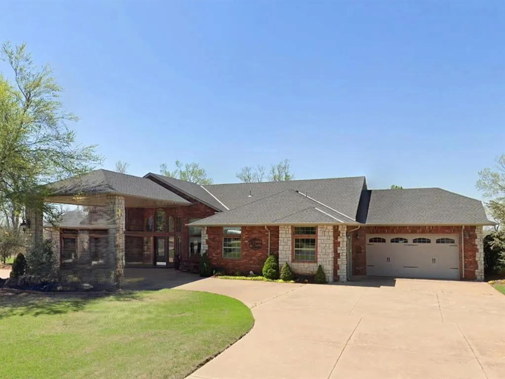 Front exterior — 1608 Bentwater Drive, Kingfisher, OK 73750