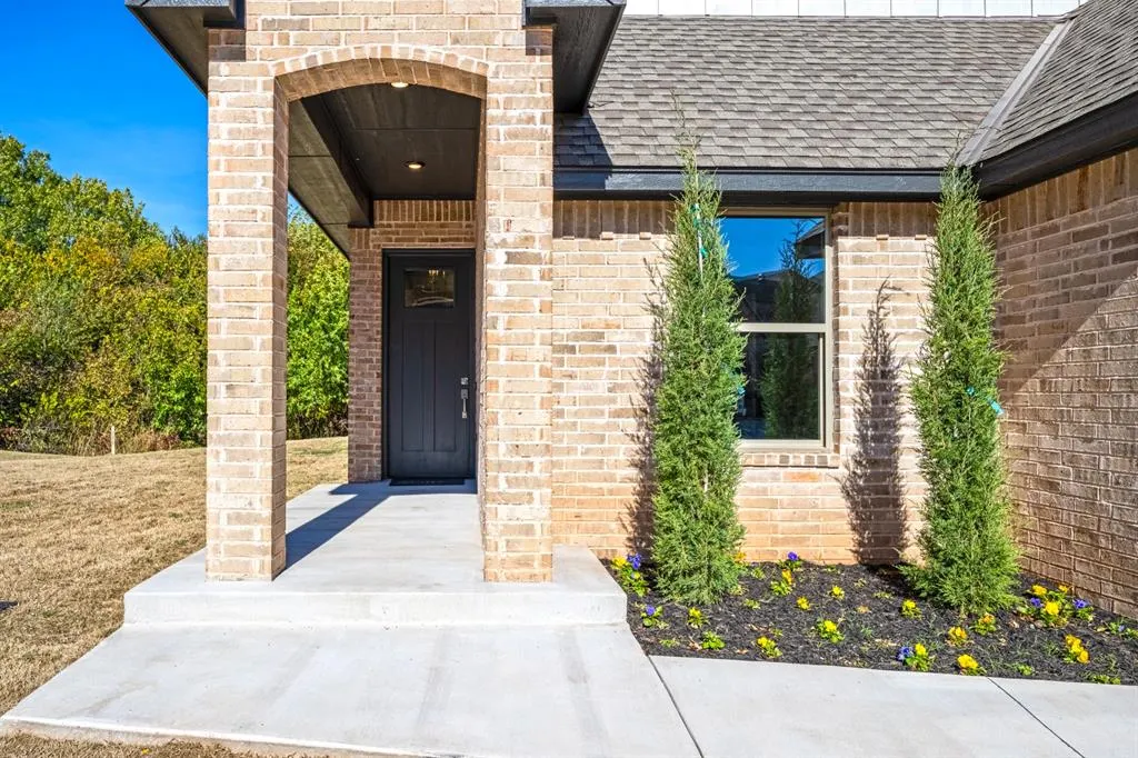 Photo 7 — 12440 Hidden Forest Boulevard, Oklahoma City, OK 73142