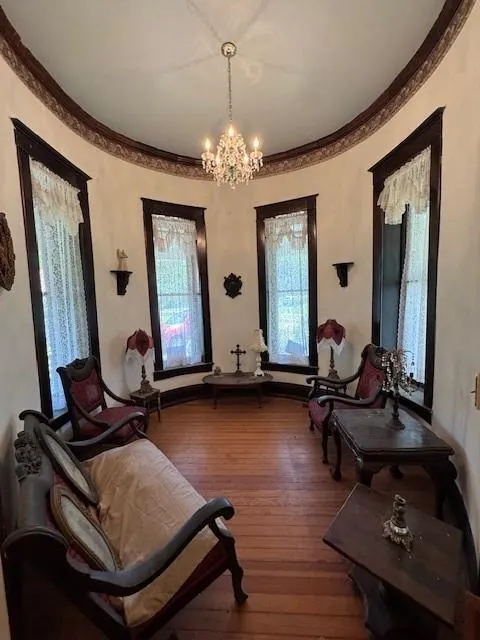 Photo 4 — 223 W Seminole Avenue, McAlester, OK 74501