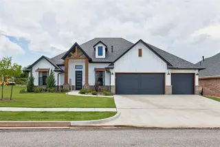 Sold home at 214 Alamosa Road