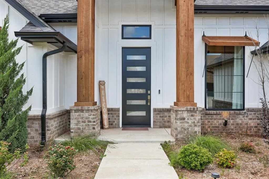 Photo 3 — 214 Alamosa Road, Norman, OK 73069
