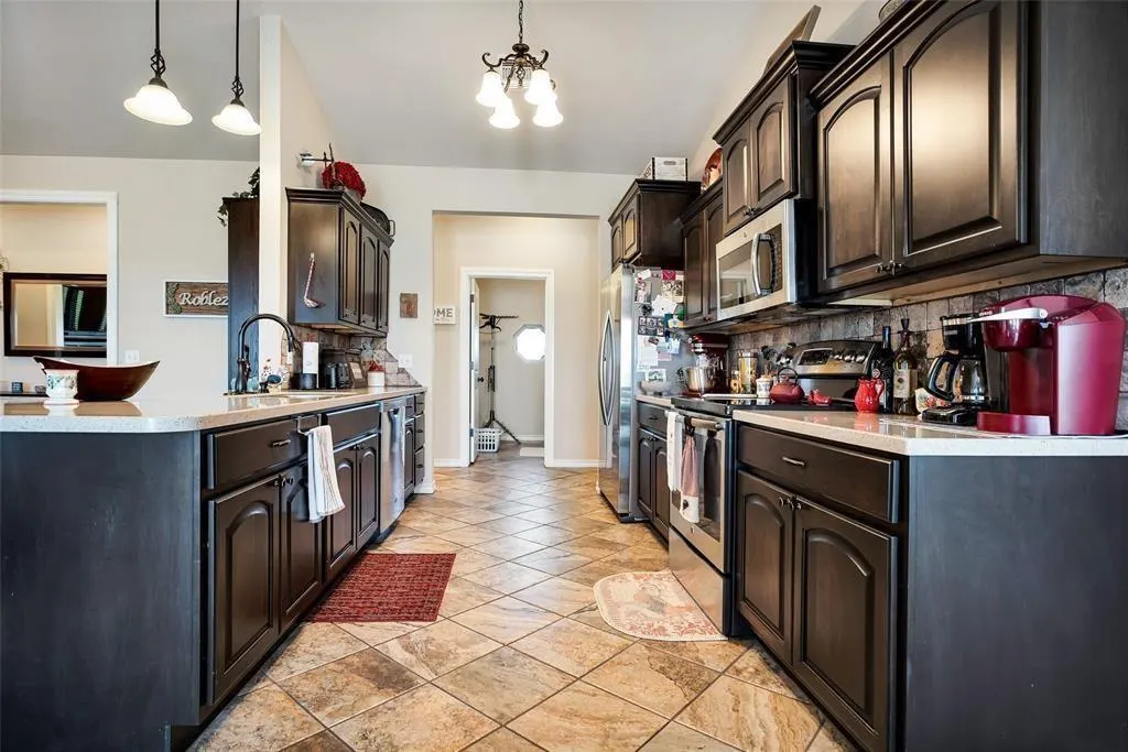 Photo 9 — 15811 S CR 206, Altus, OK 73521